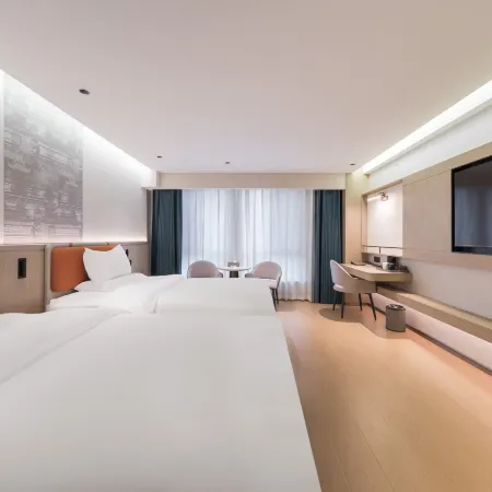 โรงแรมริเวอร์ไซด์คลาวด์ อี้หนิง (สาขา ถนนหลิวซิง เขตทิวทัศน์แม่น้ำอีหลี) โรงแรมในอี้หนิง