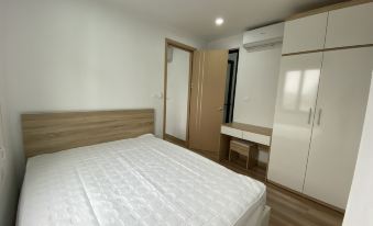 Era Apartment Thai Ha
