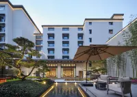 YANGZHOU SLENDER WEST LAKE HONGYUAN GARDEN