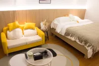 Qianxun Apartment (Haifeng Rainbow Shopping Center Plaza) - Kitchens