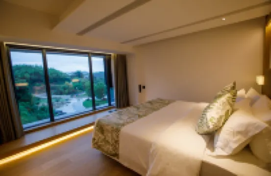Guangde Juntai Jinling Hotel