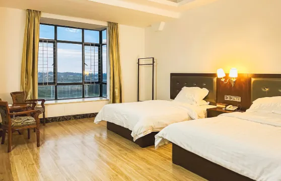 茂名東利假日酒店