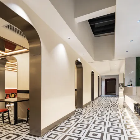 XiangYang Ramada Encore