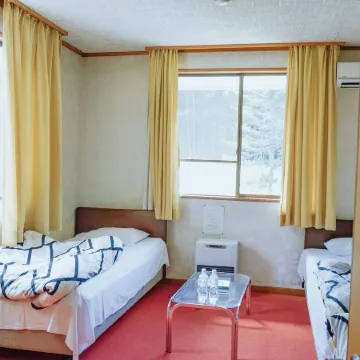 FOREST GARDEN HOTEL