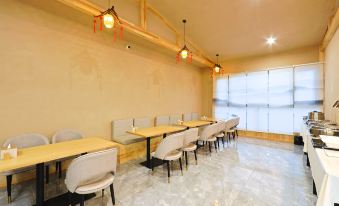 Guiyin X Hotel (Yanbian University West Market Branch)