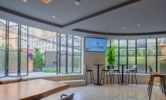 Dayin · Serene Garden Hotel (Shanghai Jing'an Joy City Suzhou Creek)