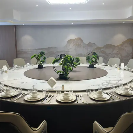 Ando to Zhen Yuan Hotel