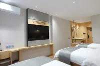 Plateau Impression Fashion Hotel (mojiajie Daxin Street Night Market) - balcony