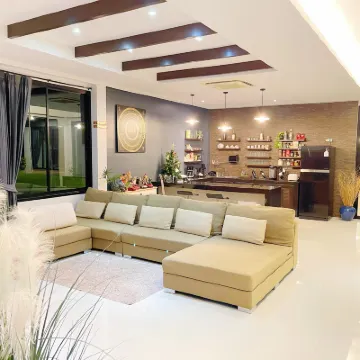 ที่พักบ้านเดี่ยวสไตล์โมเดิร์น โรงแรมใกล้Culture Center of Thai Mueang District