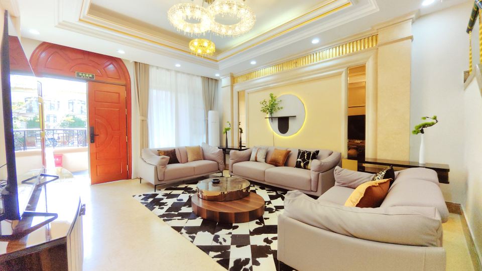 Queen's Star Hotel