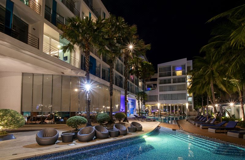 Hotel Baraquda Heeton Pattaya by Compass Hospitality photo 2
