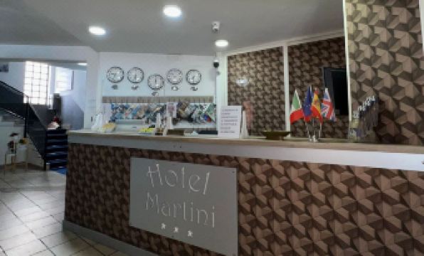 Hotel Martini - Housity