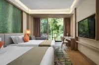 Semi-Mountain Cloud Residence Hotels in Xinyi