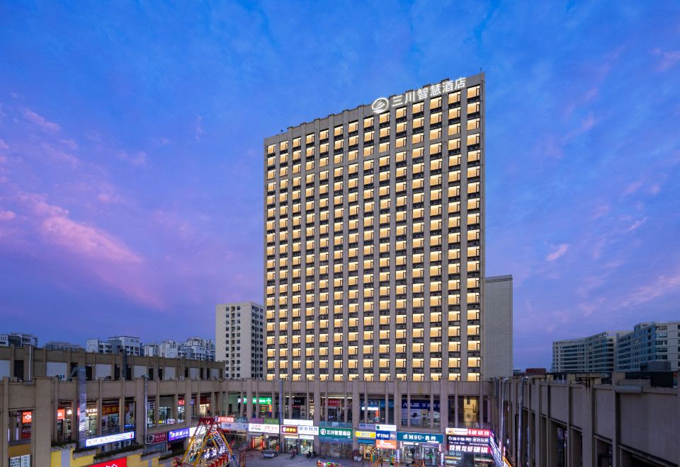 hotel overview picture