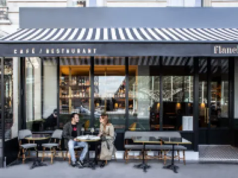Hotel Flanelles Paris Hotels near Montmartre