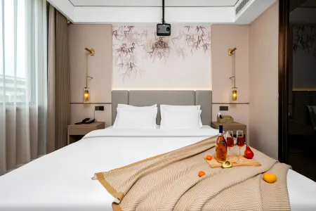 Washton Hotel Отели рядом с достопримечательностью «Jizi Reading Platform»