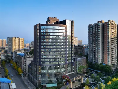 Wanxing Hotel Hotels in Qu County