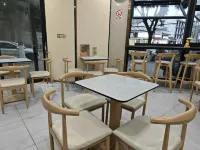 Fuxian Lake Hotel - sarapan