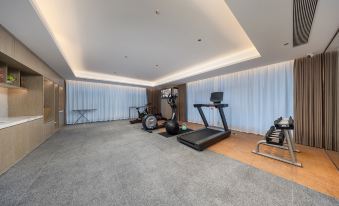 Vienna International Hotel (Chengdu Panda Base Beihu Park Branch)