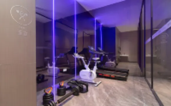 Ease Hotel · Zhi (Xiping, Zhumadian)