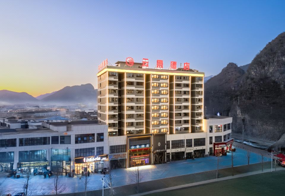 hotel overview picture