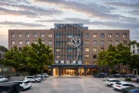 화메이후이 호텔 (바오딩 시엔티안 바오바이 쇼핑 플라자) Baoding Electric Power Vocational & Technical College Gymnasium 주변 호텔
