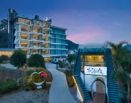 攬山望月リゾート民宿（陽朔十里畫廊遇龍河） 聚竜潭周辺のホテル