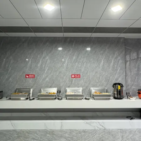 Feng Huang Business Hotel