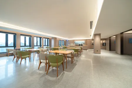 JI Hotel (Zhangzhou Baolong Plaza) Отели рядом с достопримечательностью «Yuzhou Polytechnic Vocational College»