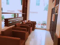Lucky Star Hotel バンメトートのホテル
