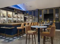 voco FIORELLO - LAGUARDIA AIRPORT by IHG - Tiny houses