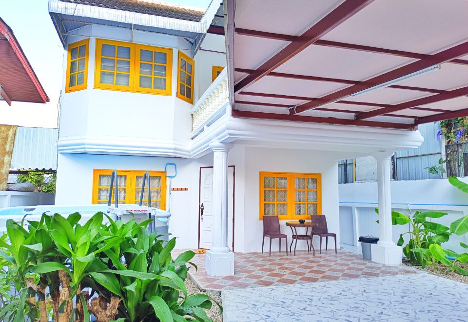 Hotel Retreat House 81 - BTS Onnut, Exterior, Hotel Exterior