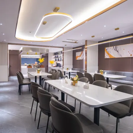 Motel(Xuri building, Taishan street, Tai'an)
