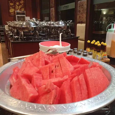 Aiyaree Place Hotel