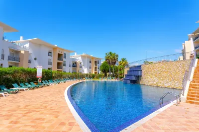 BnB Homes Ocean View Apartment with 3 Spacious Terraces, 2 Swimming Pools & Tennis Court