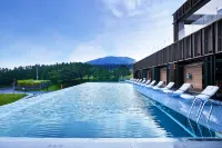 Amber Pure Hill Hotels & Resorts Jeju - Infinity Pools