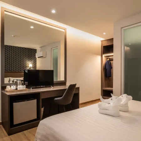 Lucky Hotel Bangkok Отели рядом с достопримечательностью «Торговый центр EmQuartier»