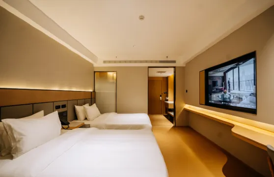 赤峯金獅皇冠酒店（鋼鐵街店）