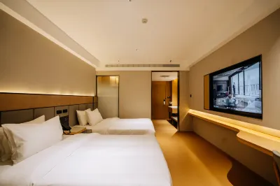 Golden Lion Crown Hotel Hotels in Chifeng Municipal Hospital