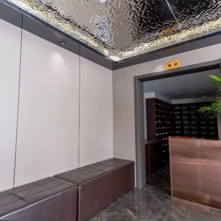 Xinzhou Shixi Grand Hotel (Xinzhou West Station)