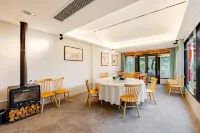 Ruoyi ROY · radius meets homestay