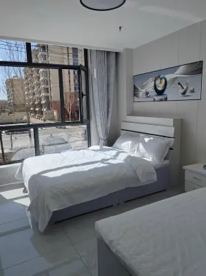 Guyuan County Shanqian Yuexia Homestay