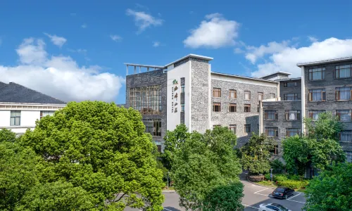 Qingyang Xifeng Hotel