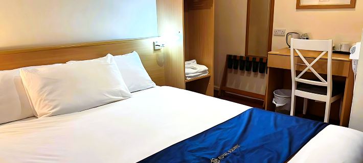 Royal Square Hotel - NEC & Birmingham Airport Hotels in Solihull District