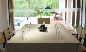 Four Seasons Hot Spring Private Soup Resort Hotel