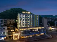 Atour X Hotel Guiyang Huaguo Garden Yan'an West Road Subway Station Hotels in Guiyang