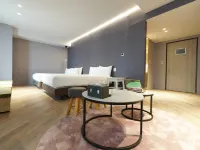 AKA Hotel MRT台電大楼駅周辺のホテル