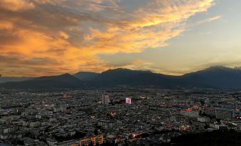 Boyinwan Inn (Lijiang Yishan)