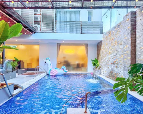 Hese Boutique Hotel & Apartment Hotels near Front Beach