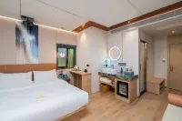 Dequan Hotel Hotel in zona Center-island